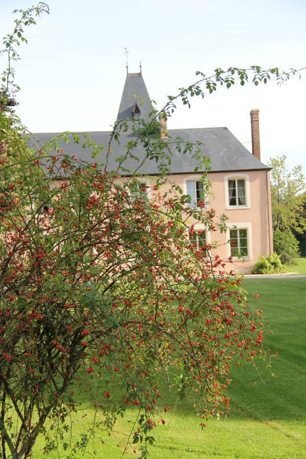 Chambres D'Hotes La Verrerie Du Gast Tanville Exterior photo